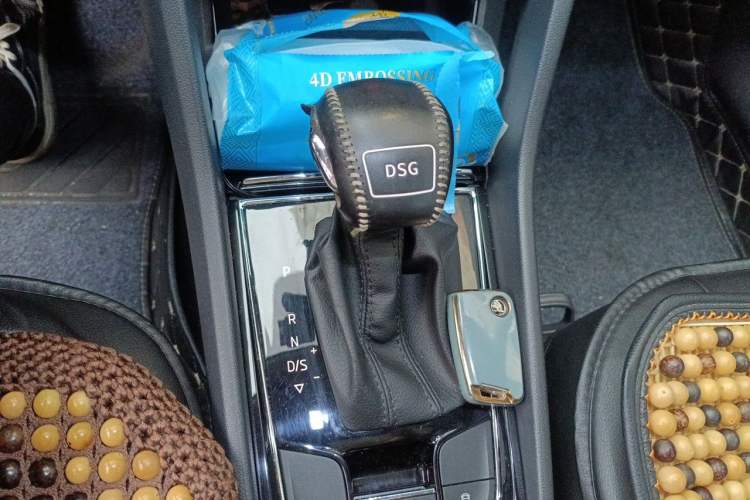 Used Skoda Kodiaq 2017 TSI330 5-seat Two-Wheel Drive Comfort Edition Gear Lever