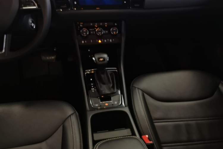 Used Skoda Kodiaq 2017 TSI330 5-seat Two-Wheel Drive Comfort Edition Gear Lever