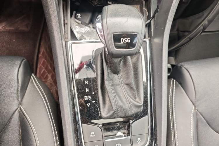 Used Skoda Kodiaq 2017 TSI330 7-Seater Two-Wheel-Drive Luxury Edition Gear Lever