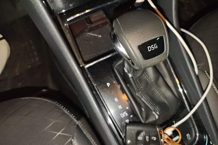 Used Skoda Kodiaq 2017 TSI330 5-seat Two-Wheel Drive Comfort Edition Gear Lever