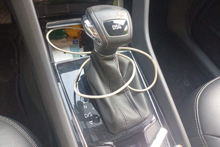 Used Skoda Kodiaq 2017 TSI330 5-Seat Two-Wheel Drive Luxury Edition Gear Lever