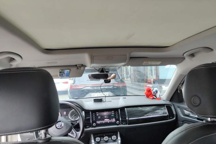 Used Skoda Kodiaq 2017 TSI380 7-Seater Four-Wheel-Drive Flagship Edition Headliner