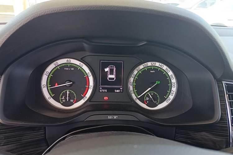 Used Skoda Kodiaq 2017 TSI330 7-Seater Two-Wheel-Drive Luxury Edition Instrument Cluster