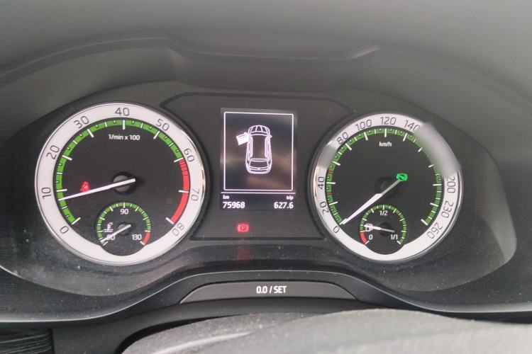 Used Skoda Kodiaq 2017 TSI330 7-Seater Two-Wheel-Drive Luxury Edition Instrument Cluster