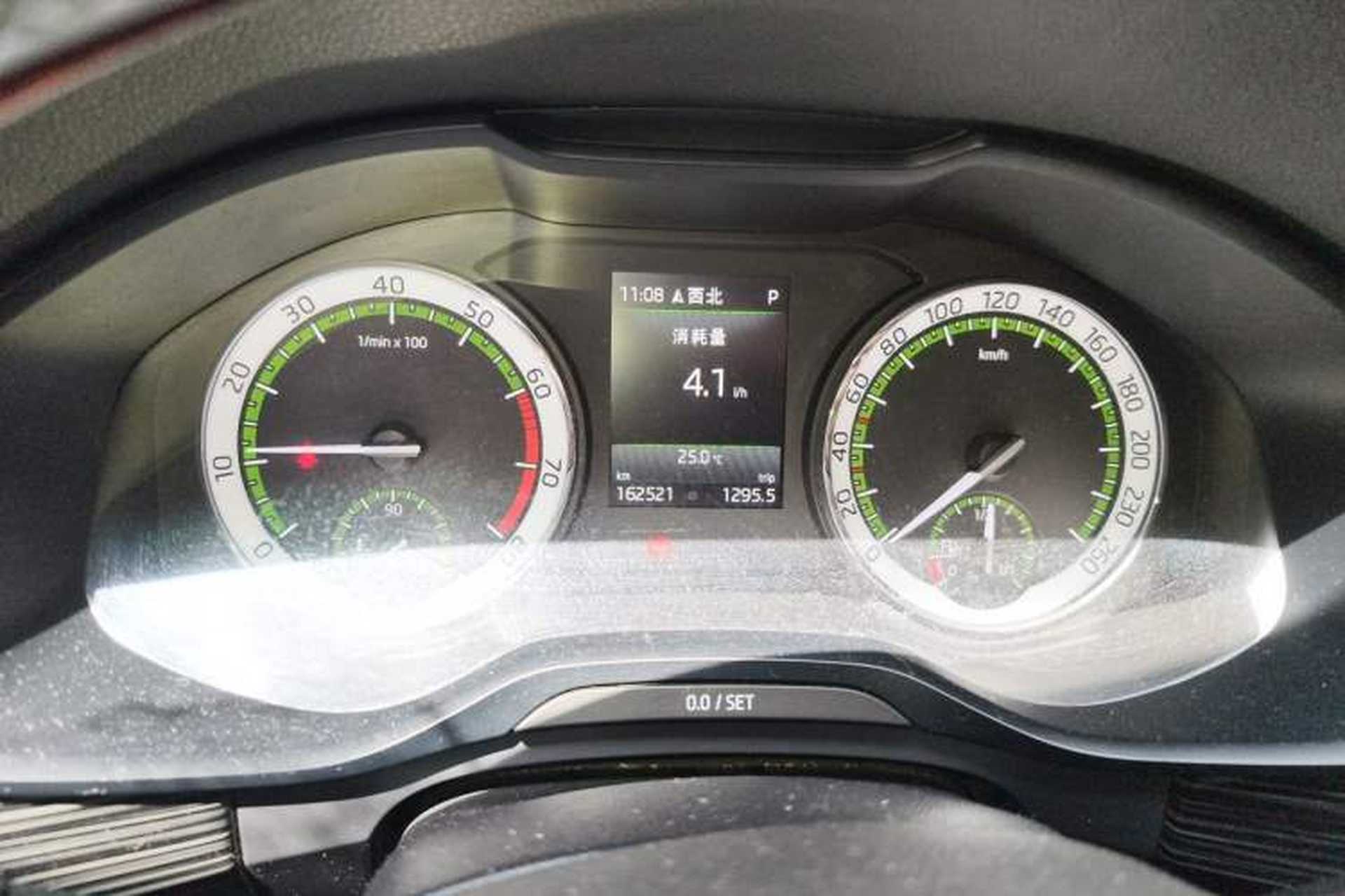 Used Skoda Kodiaq 2017 TSI380 7-Seater Four-Wheel-Drive Flagship Edition Instrument Cluster