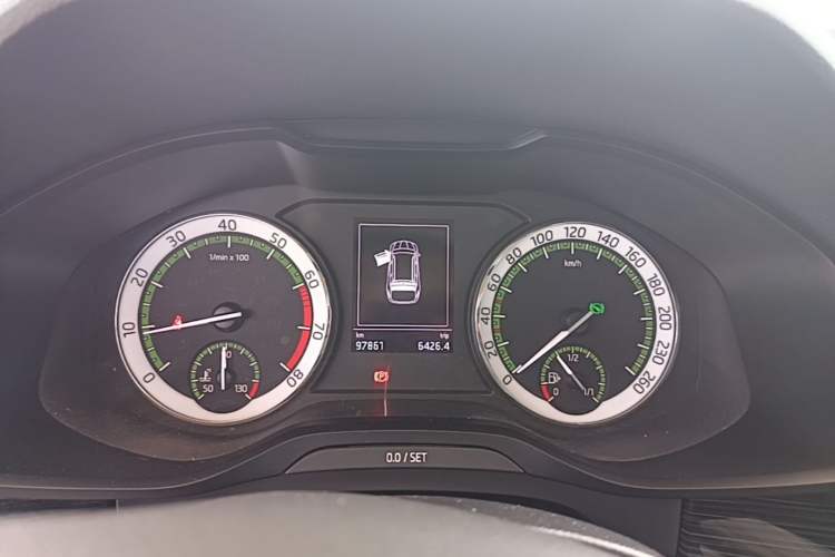 Used Skoda Kodiaq 2017 TSI330 7-Seater Two-Wheel-Drive Luxury Edition Instrument Cluster