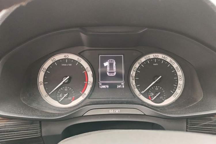 Used Skoda Kodiaq 2017 TSI330 7-Seater Two-Wheel-Drive Luxury Edition Instrument Cluster