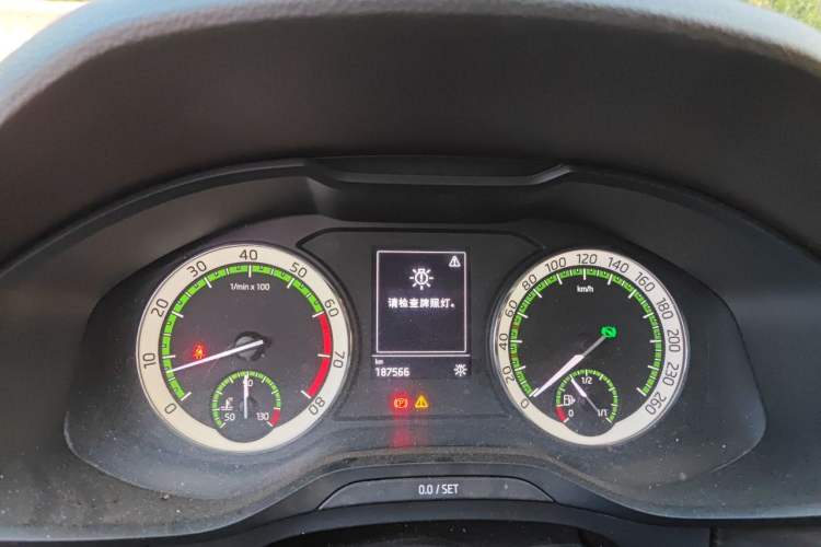 Used Skoda Kodiaq 2017 TSI330 7-Seater Two-Wheel-Drive Luxury Edition Instrument Cluster