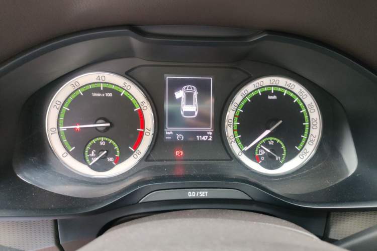 Used Skoda Kodiaq 2017 TSI330 5-Seat Two-Wheel Drive Luxury Edition Instrument Cluster