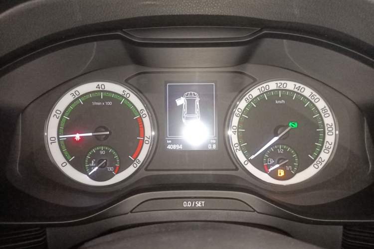 Used Skoda Kodiaq 2017 TSI330 7-Seater Two-Wheel-Drive Luxury Edition Instrument Cluster