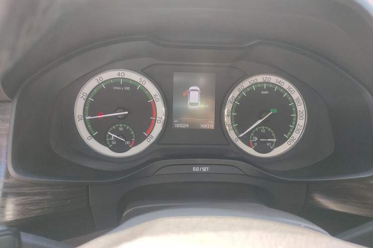 Used Skoda Kodiaq 2017 TSI380 7-Seater Four-Wheel-Drive Flagship Edition Instrument Cluster