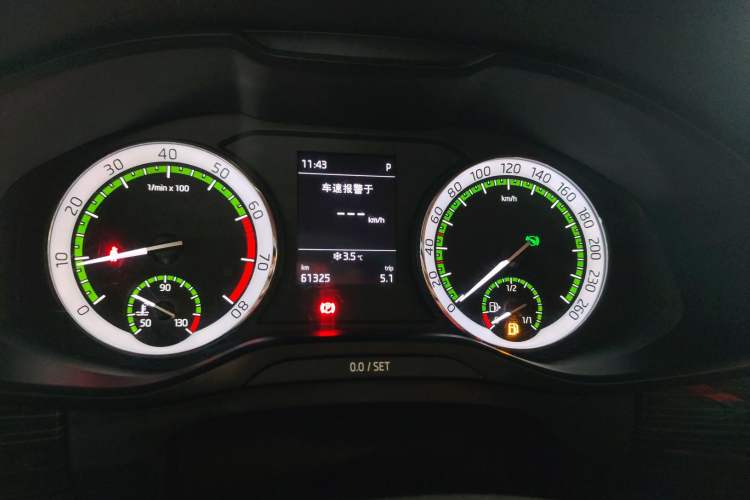 Used Skoda Kodiaq 2017 TSI330 7-Seater Two-Wheel-Drive Luxury Edition Instrument Cluster
