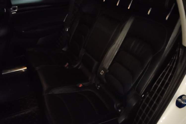 Used Skoda Kodiaq 2017 TSI330 5-Seat Two-Wheel Drive Luxury Edition Interior 4