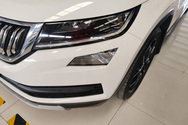 Used Skoda Kodiaq 2017 TSI330 7-Seater Two-Wheel-Drive Luxury Edition Left Front Headlight