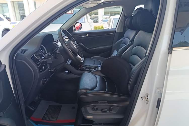 Used Skoda Kodiaq 2017 TSI330 7-Seater Two-Wheel-Drive Luxury Edition Left Front Seat