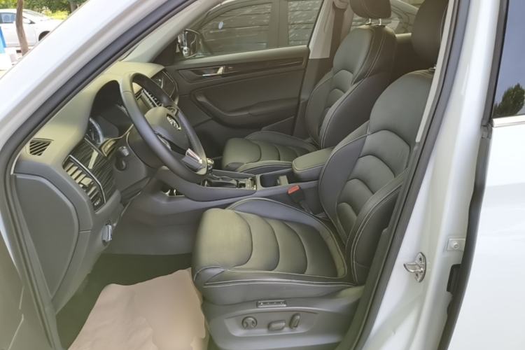 Used Skoda Kodiaq 2017 TSI330 7-Seater Two-Wheel-Drive Luxury Edition Left Front Seat