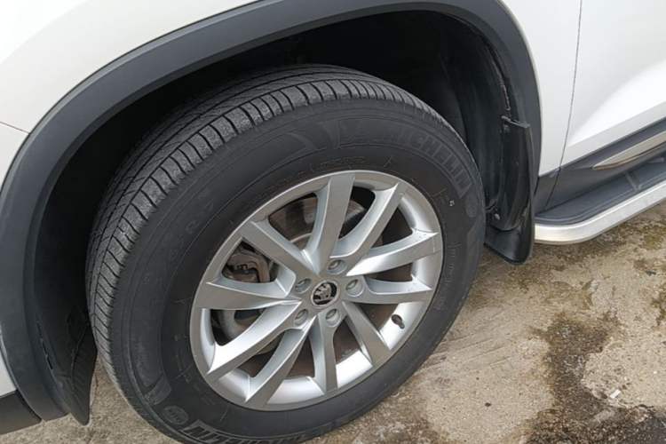 Used Skoda Kodiaq 2017 TSI330 5-seat Two-Wheel Drive Comfort Edition Left Front Wheel Hub
