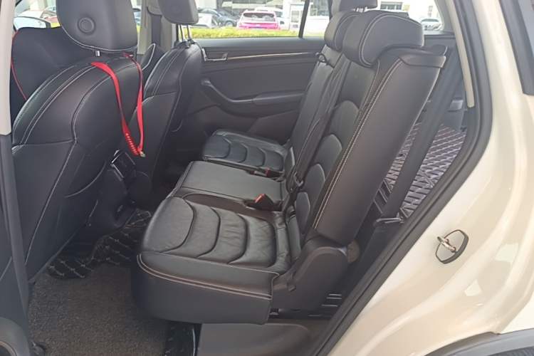 Used Skoda Kodiaq 2017 TSI330 7-Seater Two-Wheel-Drive Luxury Edition Left Rear Seat