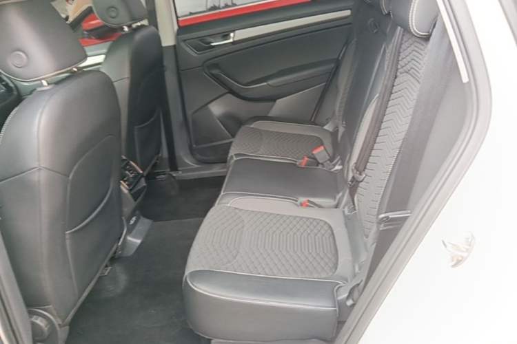 Used Skoda Kodiaq 2017 TSI330 5-seat Two-Wheel Drive Comfort Edition Left Rear Seat