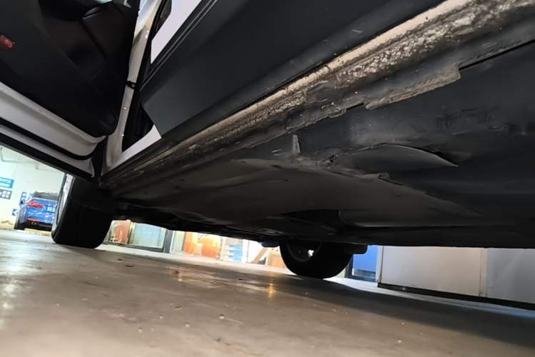 Used Skoda Kodiaq 2017 TSI330 7-Seater Two-Wheel-Drive Luxury Edition Left Side Sill