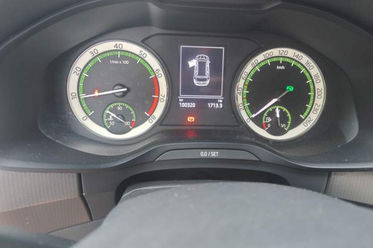 Used Skoda Kodiaq 2017 TSI330 5-seat Two-Wheel Drive Comfort Edition Odometer Close Up