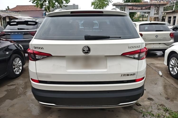 Used Skoda Kodiaq 2017 TSI330 7-Seater Two-Wheel-Drive Luxury Edition Rear