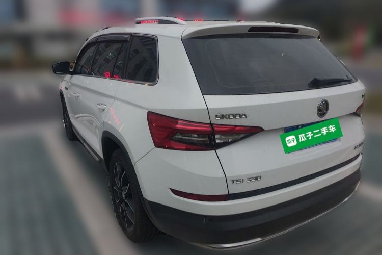 Used Skoda Kodiaq 2017 TSI330 7-Seater Two-Wheel-Drive Luxury Edition Rear Left 45 Deg