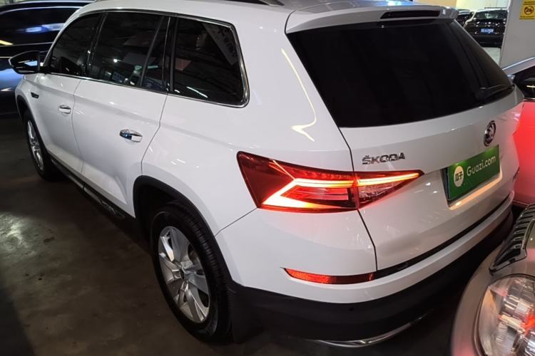Used Skoda Kodiaq 2017 TSI330 7-Seater Two-Wheel-Drive Luxury Edition Rear Left 45 Deg