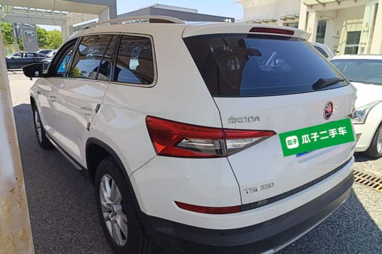 Used Skoda Kodiaq 2017 TSI330 7-Seater Two-Wheel-Drive Luxury Edition Rear Left 45 Deg