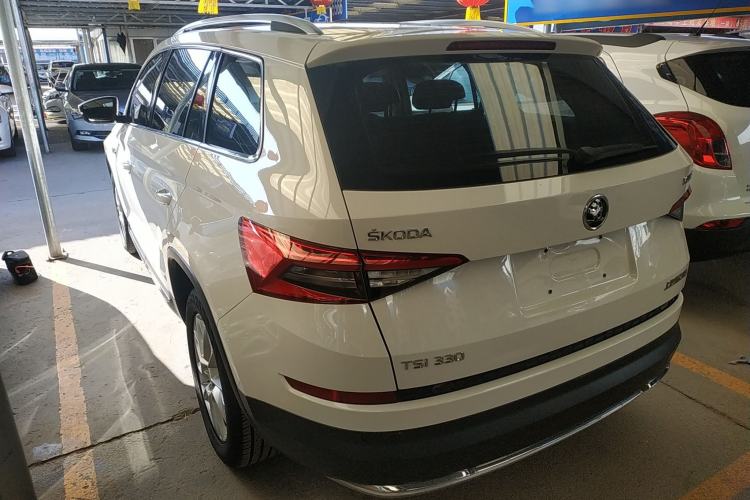 Used Skoda Kodiaq 2017 TSI330 7-Seater Two-Wheel-Drive Luxury Edition Rear Left 45 Deg