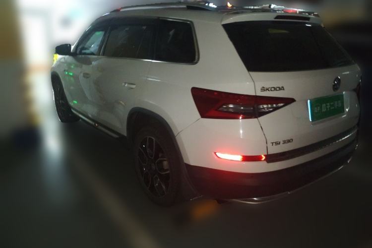 Used Skoda Kodiaq 2017 TSI330 7-Seater Two-Wheel-Drive Luxury Edition Rear Left 45 Deg