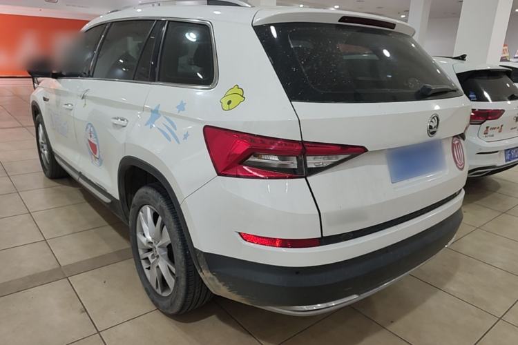 Used Skoda Kodiaq 2017 TSI330 7-Seater Two-Wheel-Drive Luxury Edition Rear Left 45 Deg