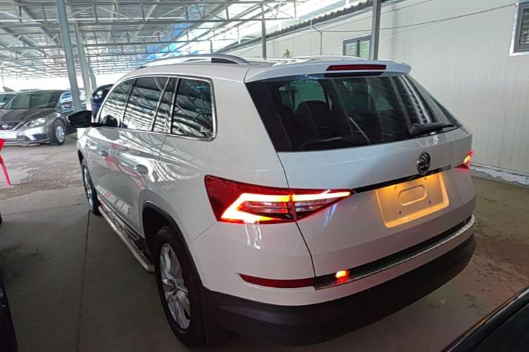 Used Skoda Kodiaq 2017 TSI330 5-seat Two-Wheel Drive Comfort Edition Rear Left 45 Deg