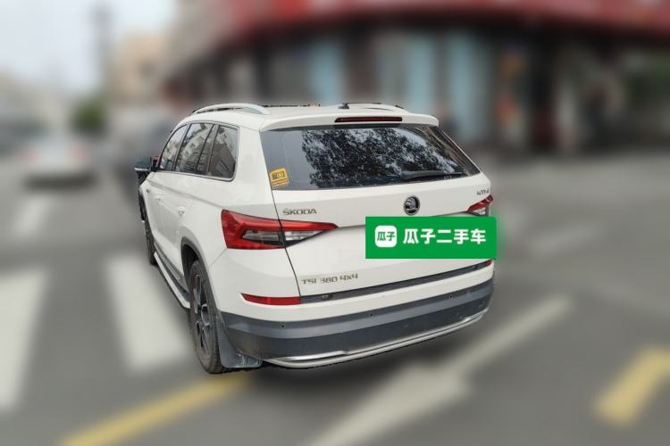 Used Skoda Kodiaq 2017 TSI380 7-Seater Four-Wheel-Drive Flagship Edition Rear Left 45 Deg