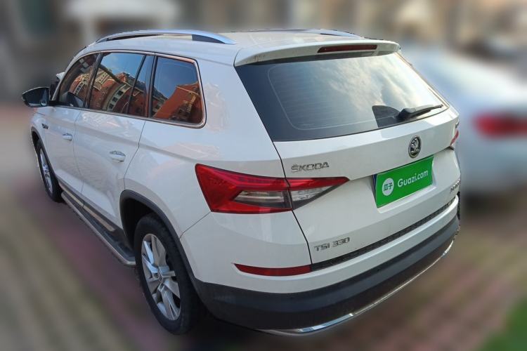 Used Skoda Kodiaq 2017 TSI330 7-Seater Two-Wheel-Drive Luxury Edition Rear Left 45 Deg