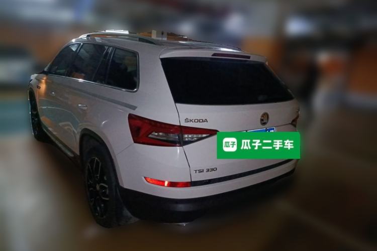 Used Skoda Kodiaq 2017 TSI330 7-Seater Two-Wheel-Drive Luxury Edition Rear Left 45 Deg