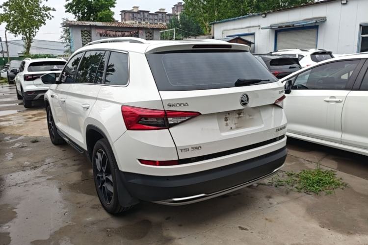 Used Skoda Kodiaq 2017 TSI330 7-Seater Two-Wheel-Drive Luxury Edition Rear Left 45 Deg