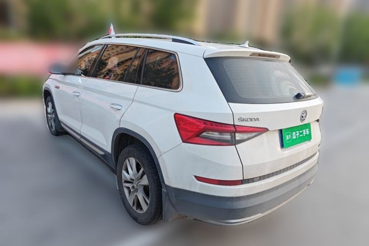 Used Skoda Kodiaq 2017 TSI330 7-Seater Two-Wheel-Drive Luxury Edition Rear Left 45 Deg