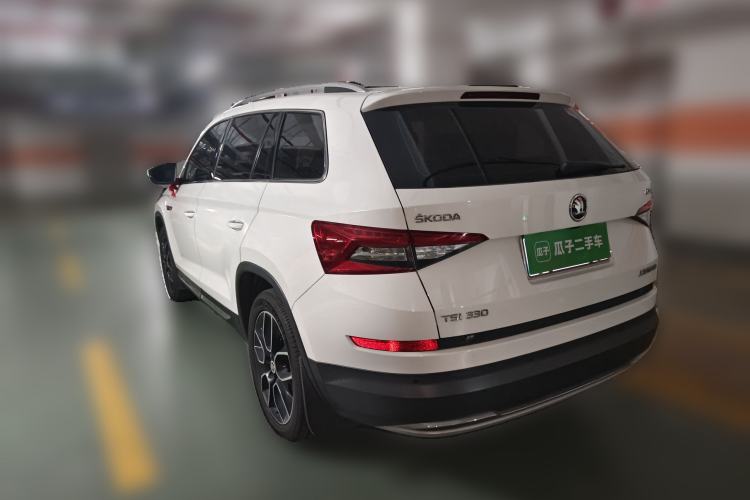 Used Skoda Kodiaq 2017 TSI330 7-Seater Two-Wheel-Drive Luxury Edition Rear Left 45 Deg