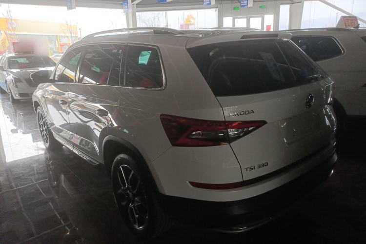 Used Skoda Kodiaq 2017 TSI330 7-Seater Two-Wheel-Drive Luxury Edition Rear Left 45 Deg