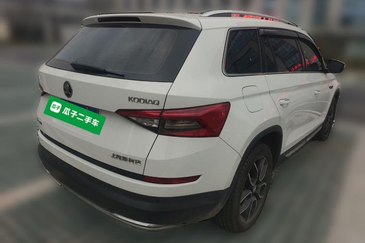 Used Skoda Kodiaq 2017 TSI330 7-Seater Two-Wheel-Drive Luxury Edition Rear Right 45 Deg