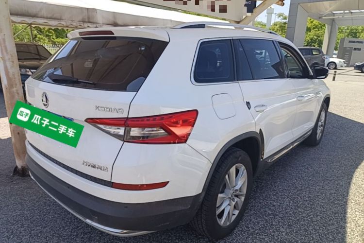 Used Skoda Kodiaq 2017 TSI330 7-Seater Two-Wheel-Drive Luxury Edition Rear Right 45 Deg