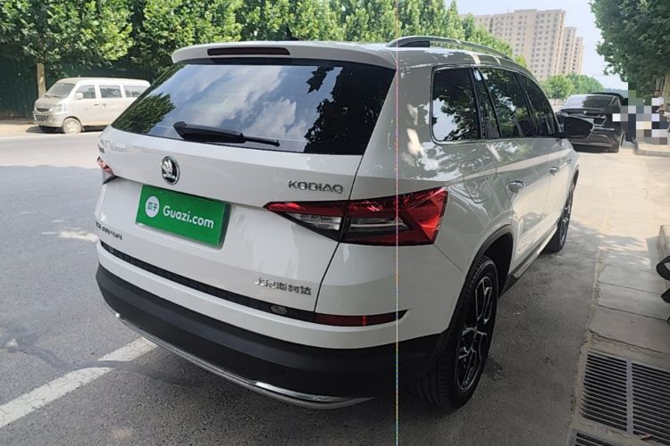 Used Skoda Kodiaq 2017 TSI380 7-Seater Four-Wheel-Drive Flagship Edition Rear Right 45 Deg