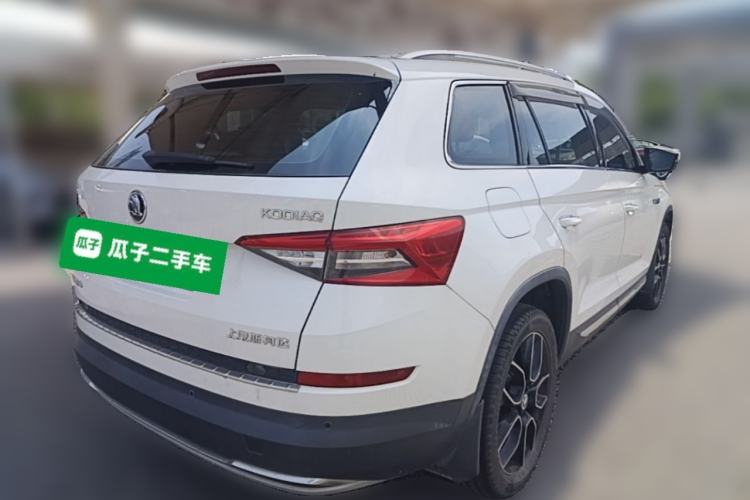Used Skoda Kodiaq 2017 TSI330 7-Seater Two-Wheel-Drive Luxury Edition Rear Right 45 Deg