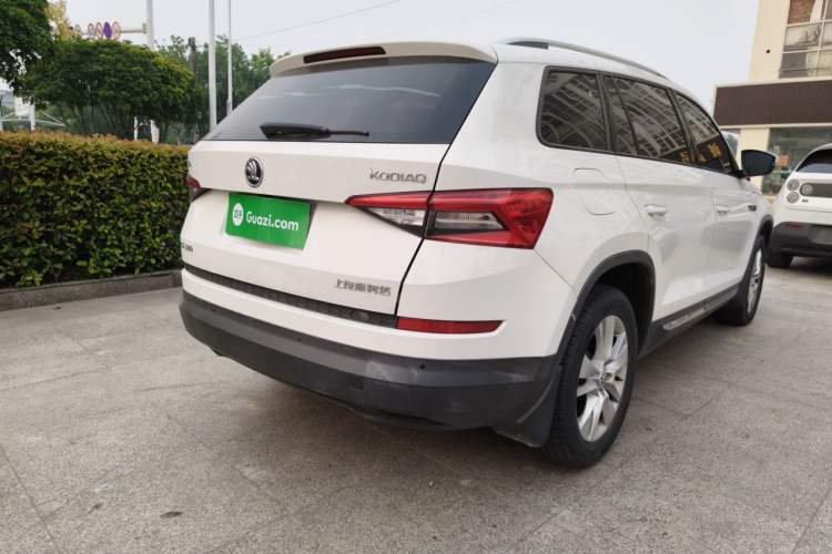 Used Skoda Kodiaq 2017 TSI330 5-Seat Two-Wheel Drive Luxury Edition Rear Right 45 Deg