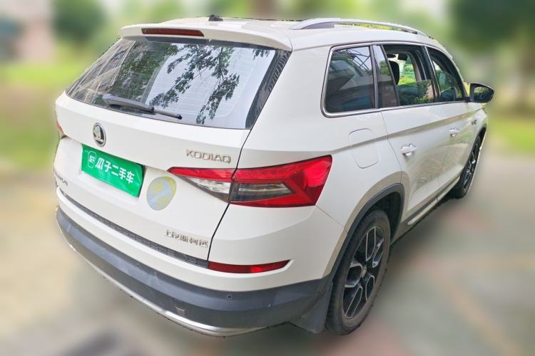 Used Skoda Kodiaq 2017 TSI380 7-Seater Four-Wheel-Drive Flagship Edition Rear Right 45 Deg