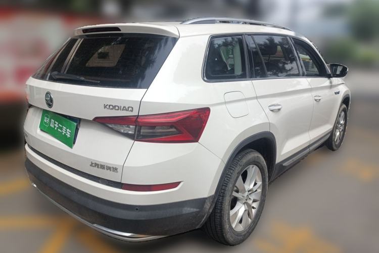 Used Skoda Kodiaq 2017 TSI330 7-Seater Two-Wheel-Drive Luxury Edition Rear Right 45 Deg