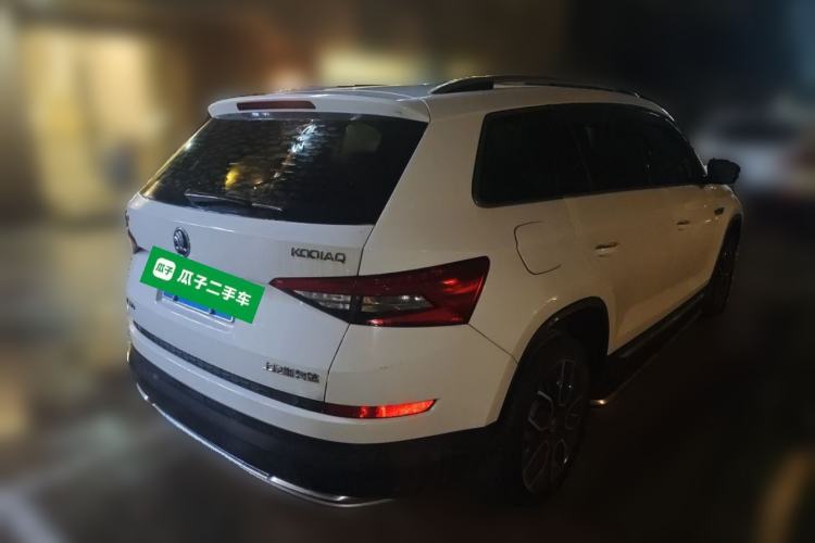 Used Skoda Kodiaq 2017 TSI330 7-Seater Two-Wheel-Drive Luxury Edition Rear Right 45 Deg