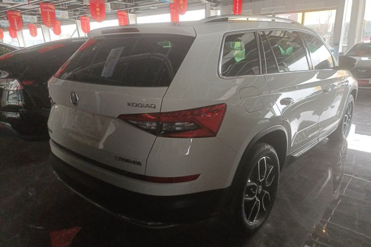 Used Skoda Kodiaq 2017 TSI330 7-Seater Two-Wheel-Drive Luxury Edition Rear Right 45 Deg