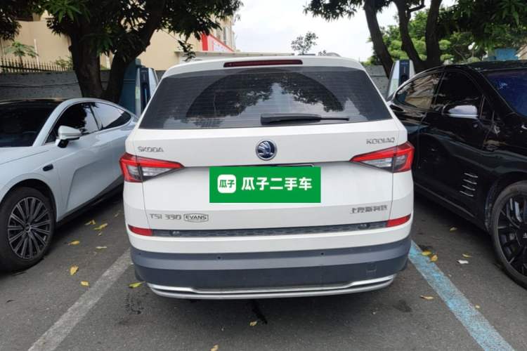 Used Skoda Kodiaq 2017 TSI330 7-Seater Two-Wheel-Drive Luxury Edition Rear